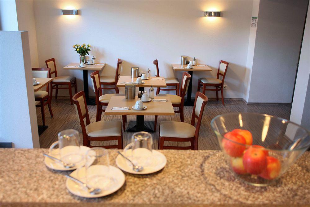 Fair Hotel Moenchengladbach City Экстерьер фото