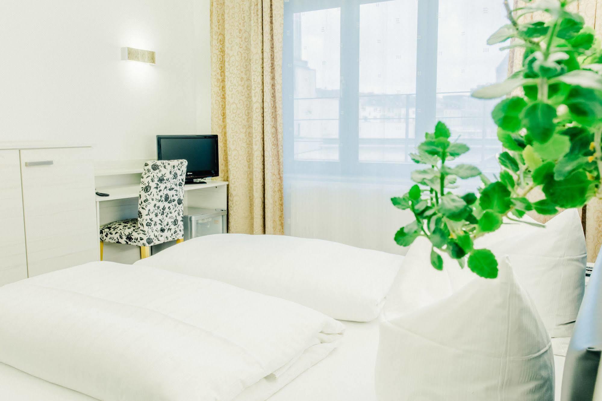 Fair Hotel Moenchengladbach City Экстерьер фото