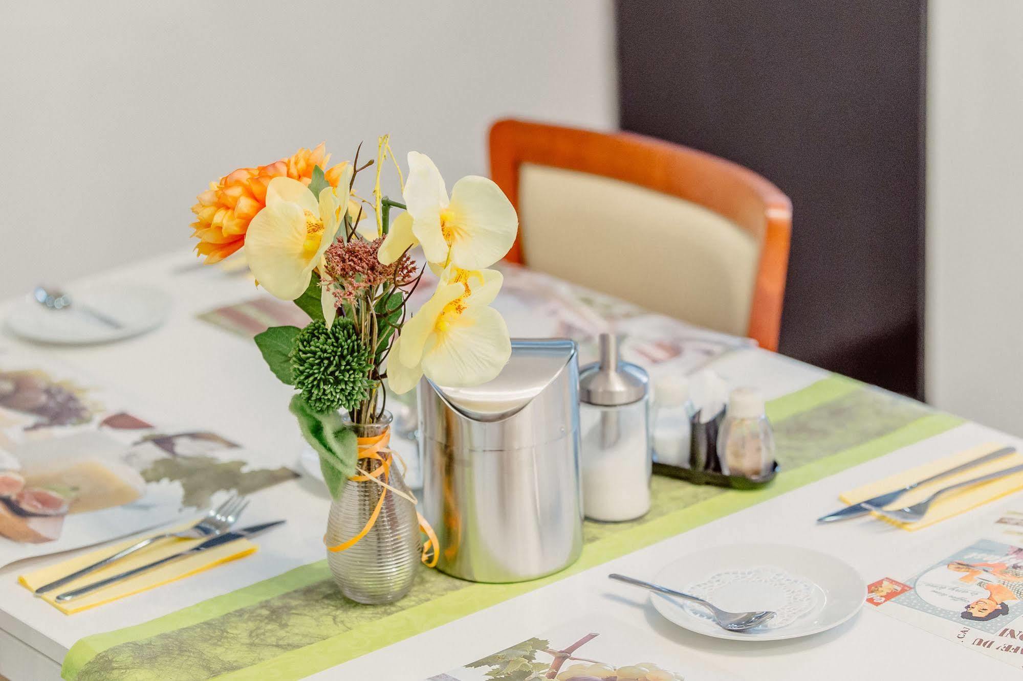 Fair Hotel Moenchengladbach City Экстерьер фото